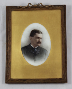 FRAMES GALLERY 3